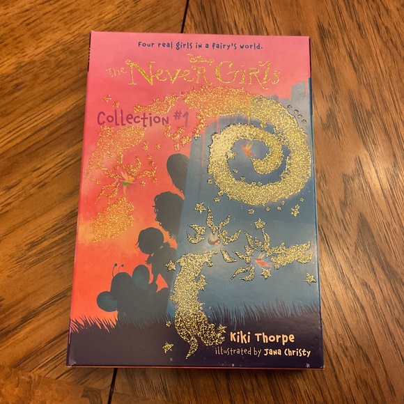 Disney the NEVER GIRLS book collection #1-12 - Picture 2 of 10